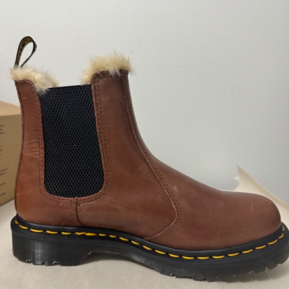 Dr. Martens. Size: 7 and color : tan- farrier - Picture 3 of 5